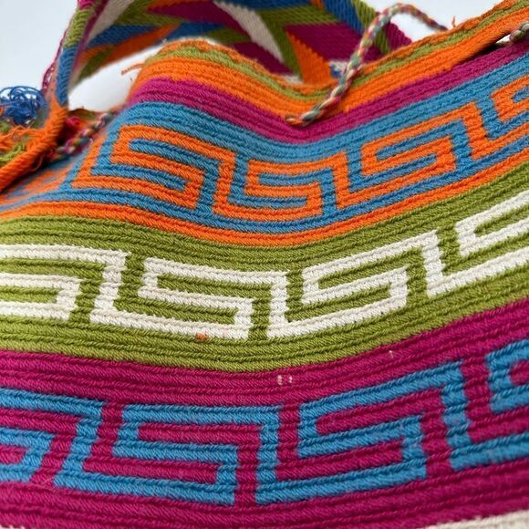 Wayuu Mochila Bag Colombian Neon Multicolor Tassels Boho Bright Crossbody - Picture 6 of 8
